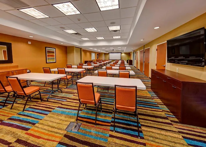 Fairfield Inn & Suites By Marriott Oklahoma City Nw Expressway/Warr Acres